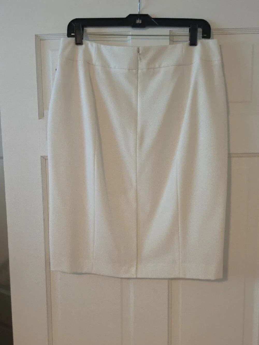 Calvin Klein White Pencil Skirt